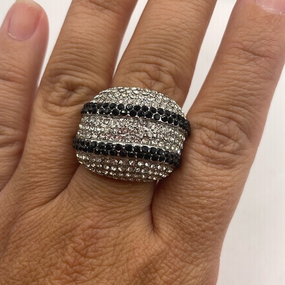Jewelry - Vintage Silver Black Tone Rhinestone Large Cocktail Statement Ring Size 7